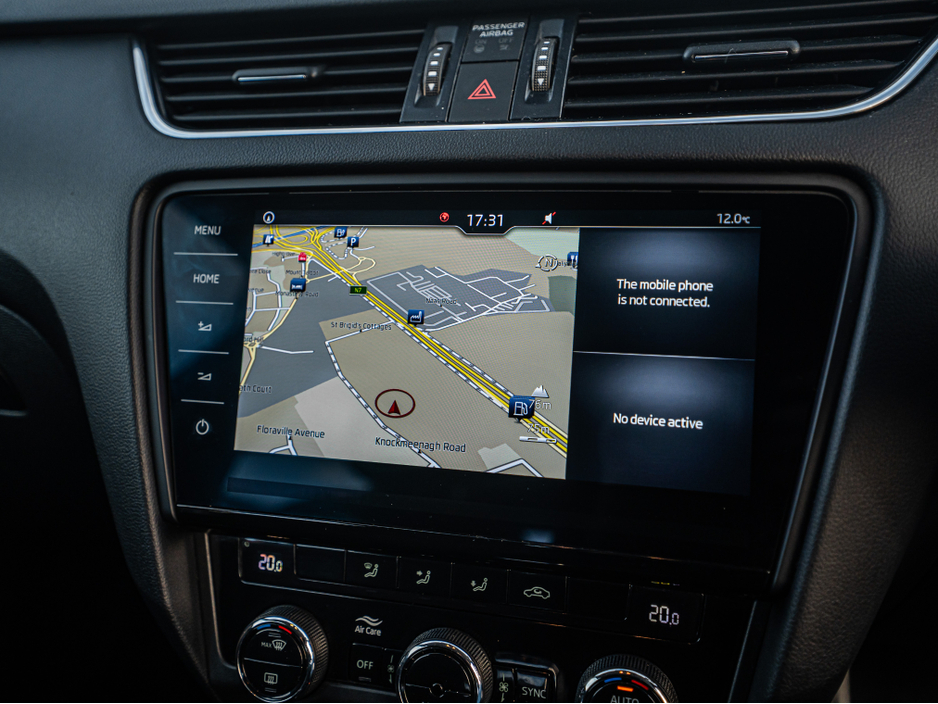 2018 Skoda Octavia - image 21