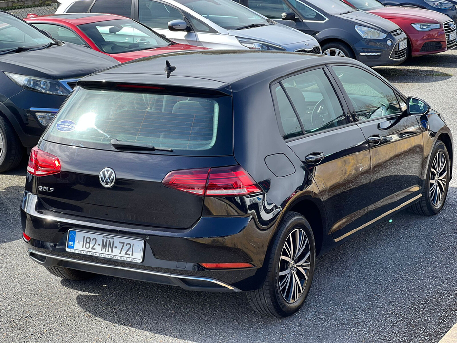2018 Volkswagen Golf - image 5