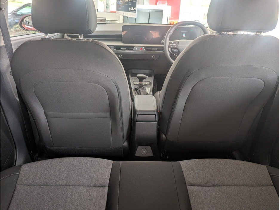 2026 Kia Stonic - image 9