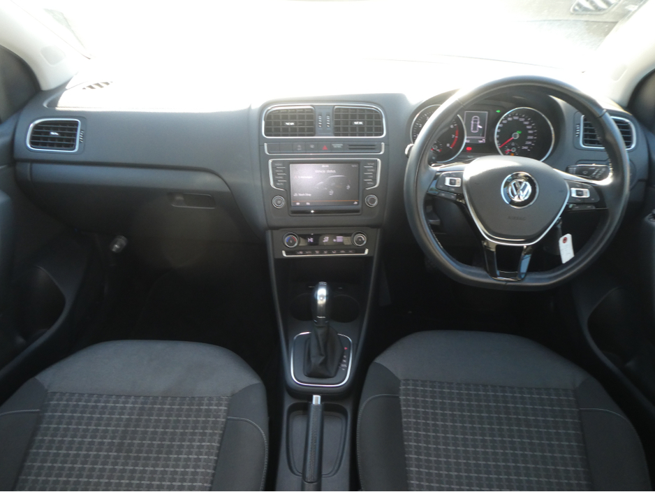 2015 Volkswagen Polo WITH NCT €10,650