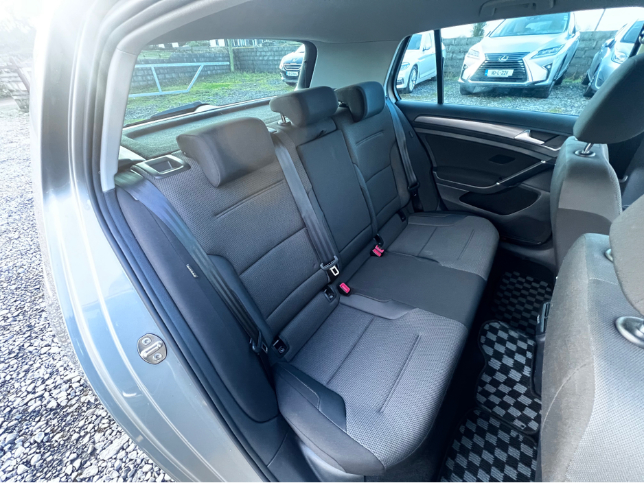 2017 Volkswagen Golf 2017 Volkswagen Golf 1.2 TSI Automatic €16,750