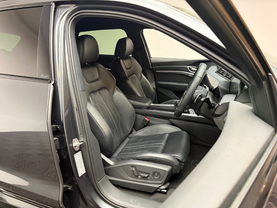 2023 Audi Q8 e-tron - image 12