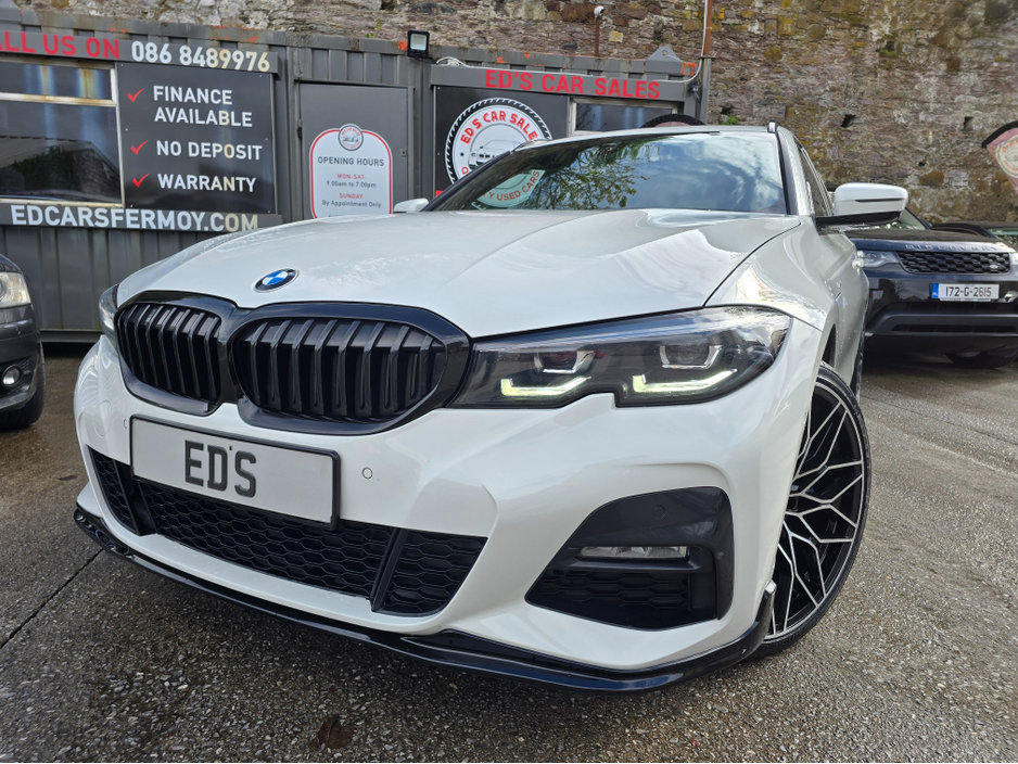 2021 BMW 3 Series - image 3