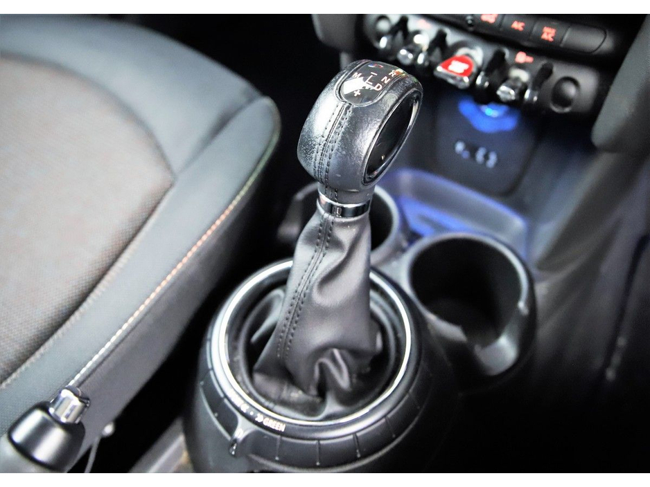 2016 MINI Hatch 1.5 AUTO 5DR *1 YEARS WARRANTY* €14,990