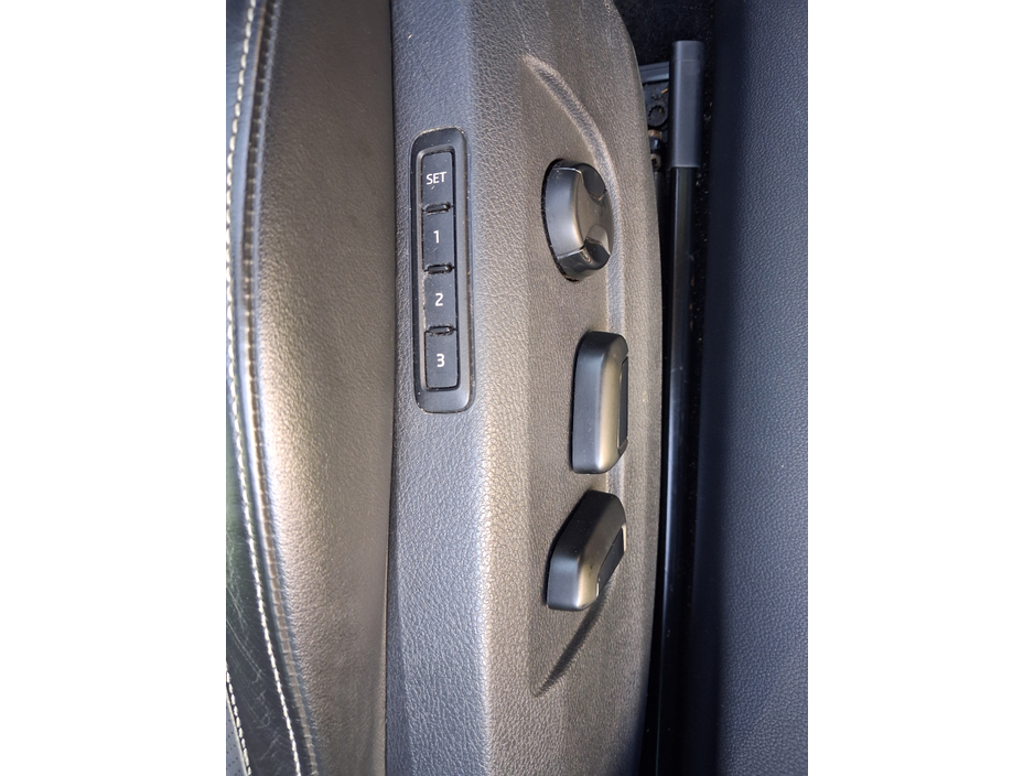 2018 Skoda Superb - image 15