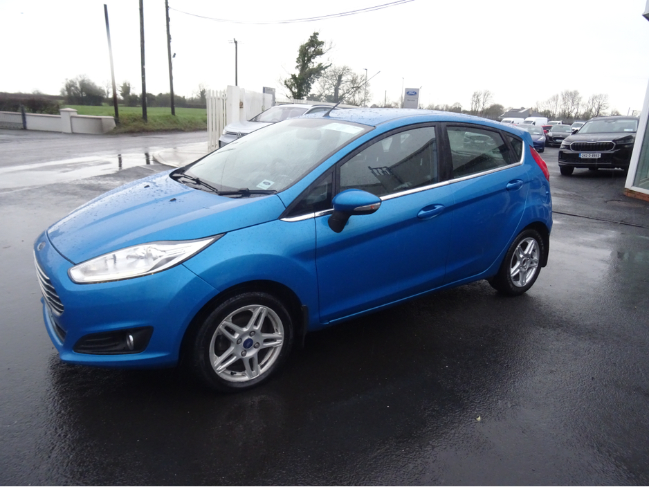 2015 Ford Fiesta TITANIUM  AUTOMATIC 1.0 ECO 100PS €9,250