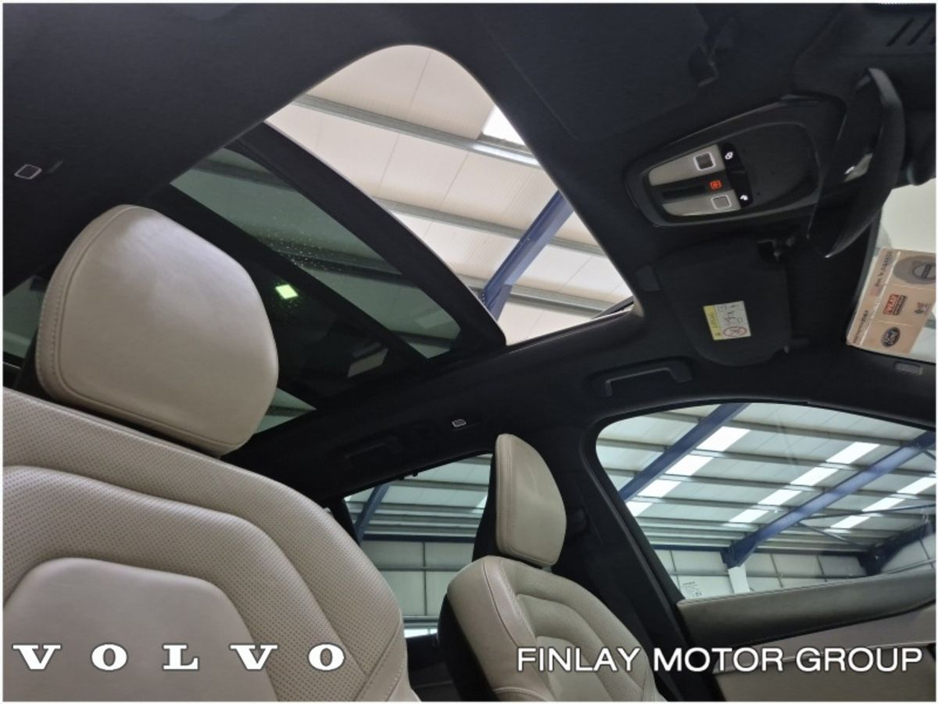 2024 Volvo XC90 2 year warranty XC90 Plus Dark €72,950