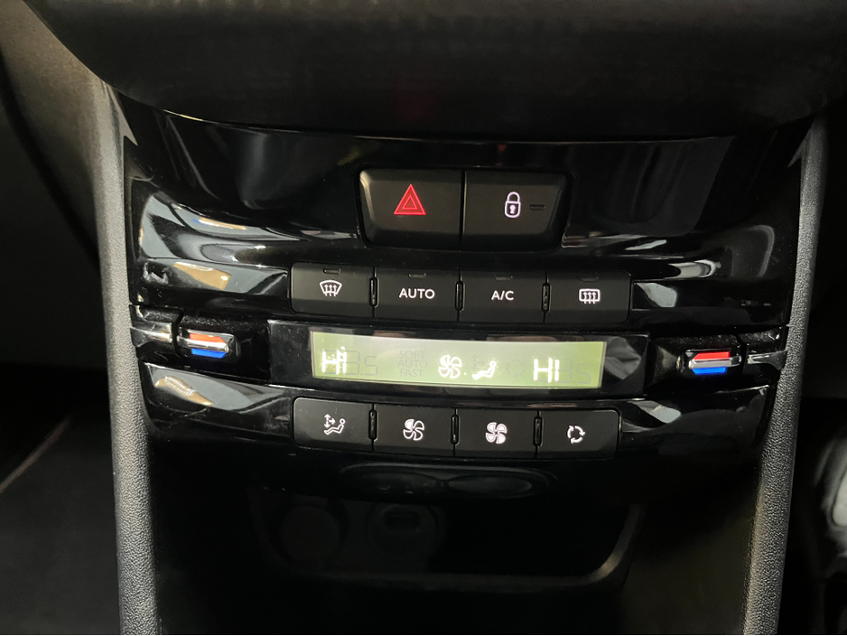 2018 Peugeot 2008 - image 19