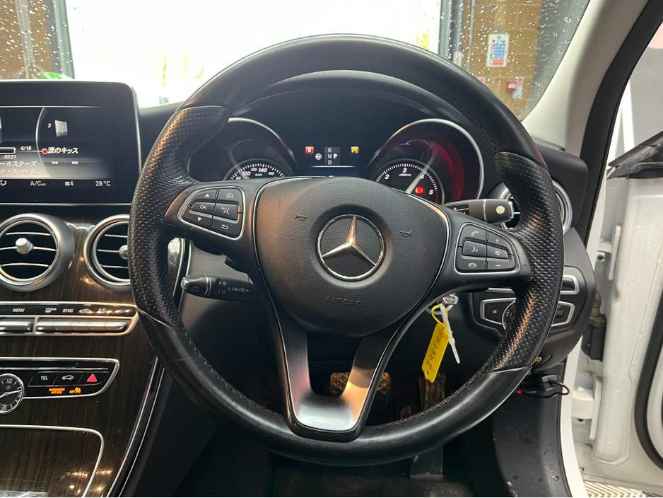 2016 Mercedes-Benz C Class €19950 2016 MERCEDES-BENZ AVANTGARDE 2.0 AUTOMATIC / CRUISE CONTROL / REVERSE CAMERA / ELECTRIC MEMORY & HEATED SEATS / PADDLE SHIFTERS AND MORE €19,950