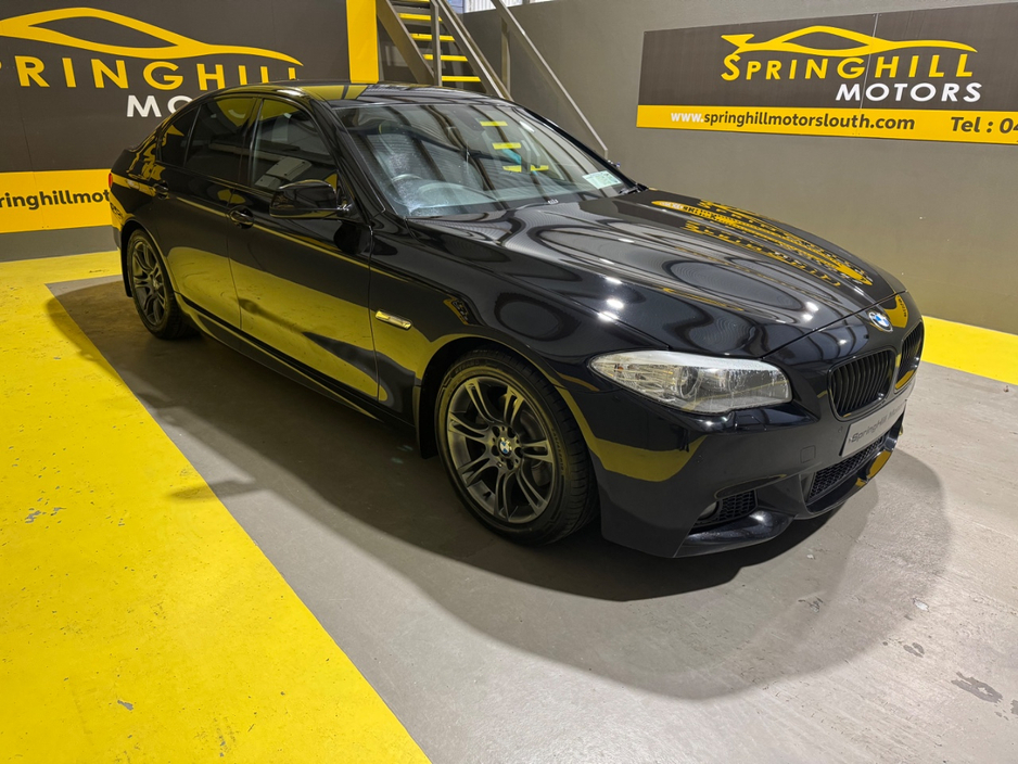 2012 BMW 5 Series - image 2