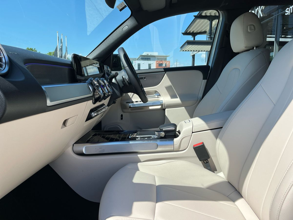 2025 Mercedes-Benz EQB - image 14