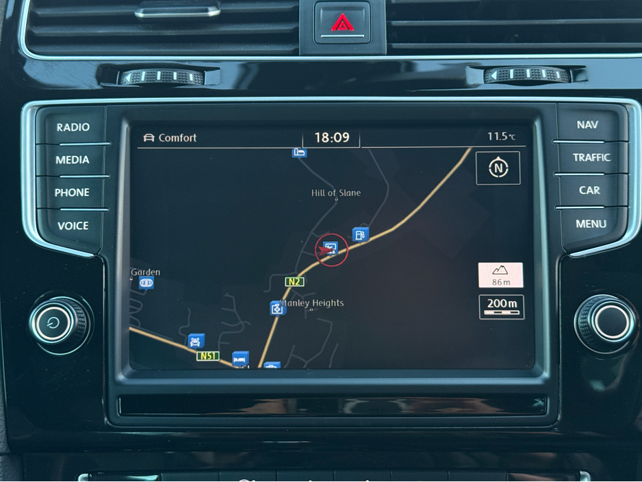 2016 Volkswagen Golf - image 26