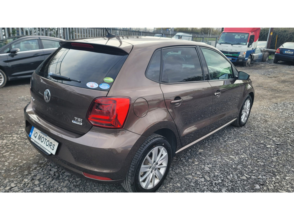 2016 Volkswagen Polo - image 4