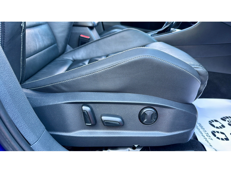 2014 Volkswagen Golf - image 22