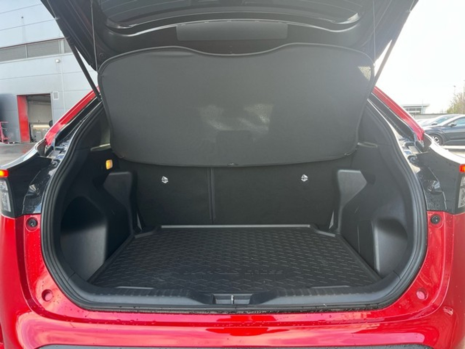 2023 Toyota Yaris Cross YARIS CROSS LUNA SPORT €28,950