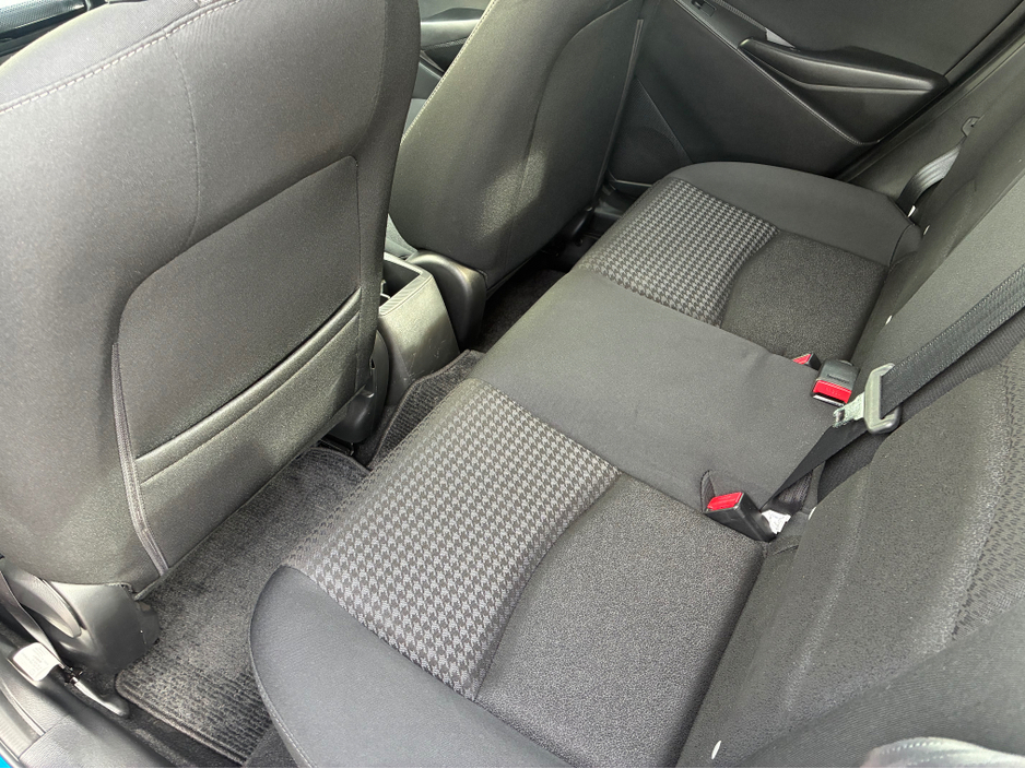 2017 Mazda Demio - image 8