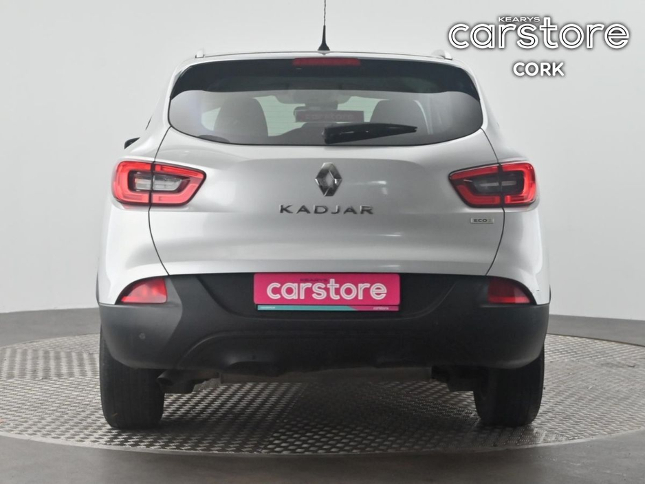2016 Renault Kadjar - image 4