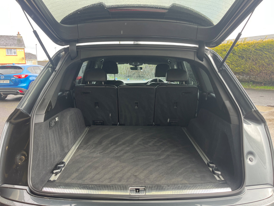 2021 Audi Q7 - image 19