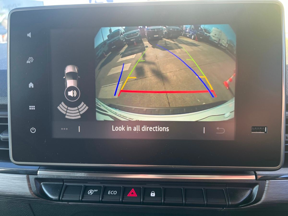 2026 Renault Kangoo - image 8