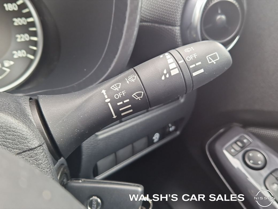 2020 Nissan Juke - image 32