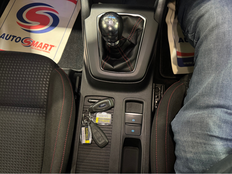 2025 Ford Focus ST-LINE 5DR 1.0T 125 MHEV €29,950