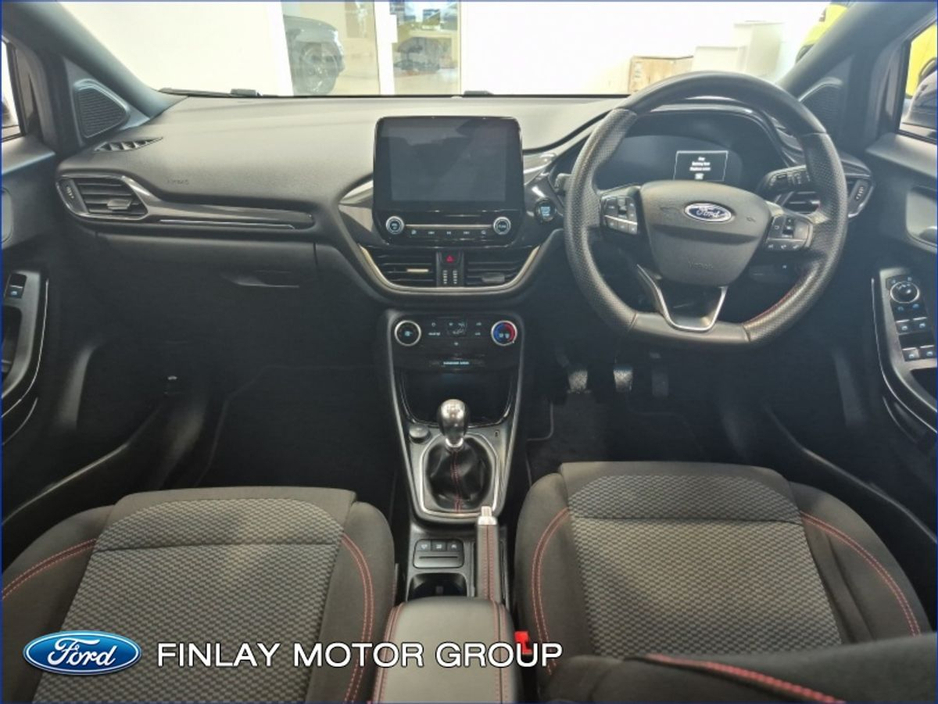 2024 Ford Puma - image 2