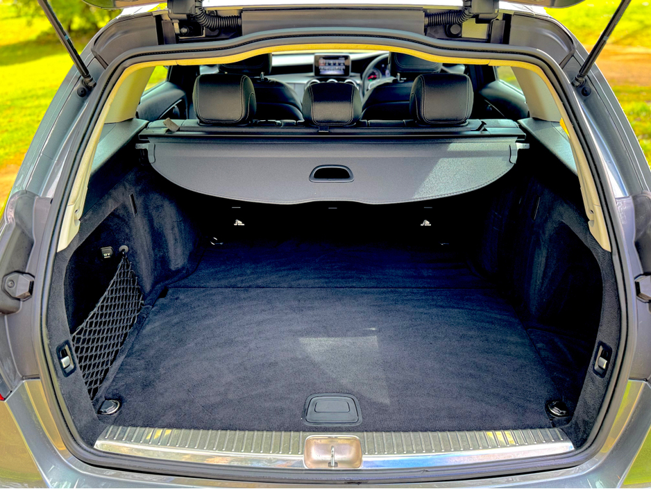 2018 Mercedes-Benz C Class - image 8