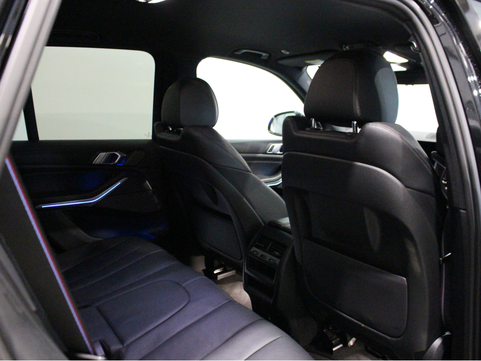 2021 BMW X5 - image 24