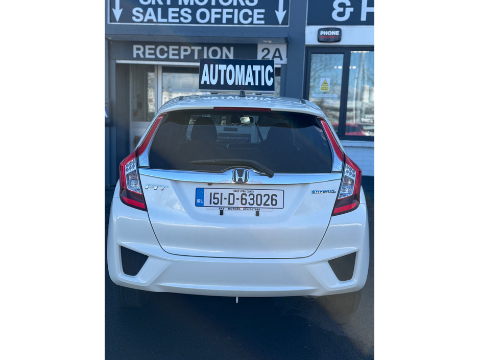 2015 Honda Fit - image 5