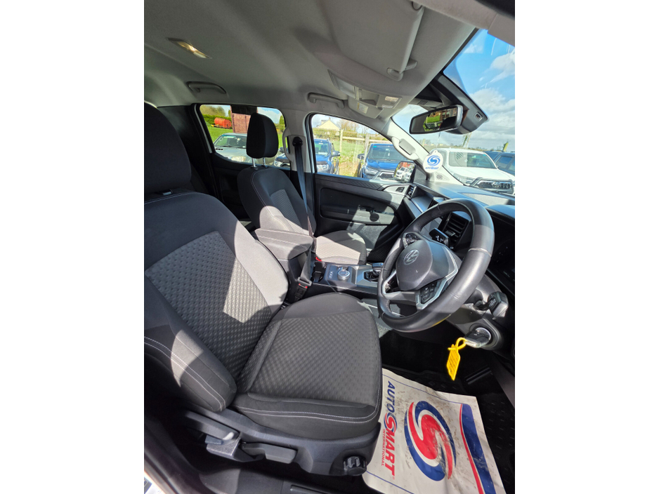 2025 Volkswagen Amarok - image 11