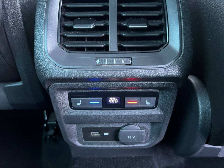 2020 Volkswagen Tiguan HIGHLINE 4MOTION 2.0 TDI // OPENING PAN ROOF // DIAMOND CUT ALLOYS // LEATHER HEATED SEATS €32,950