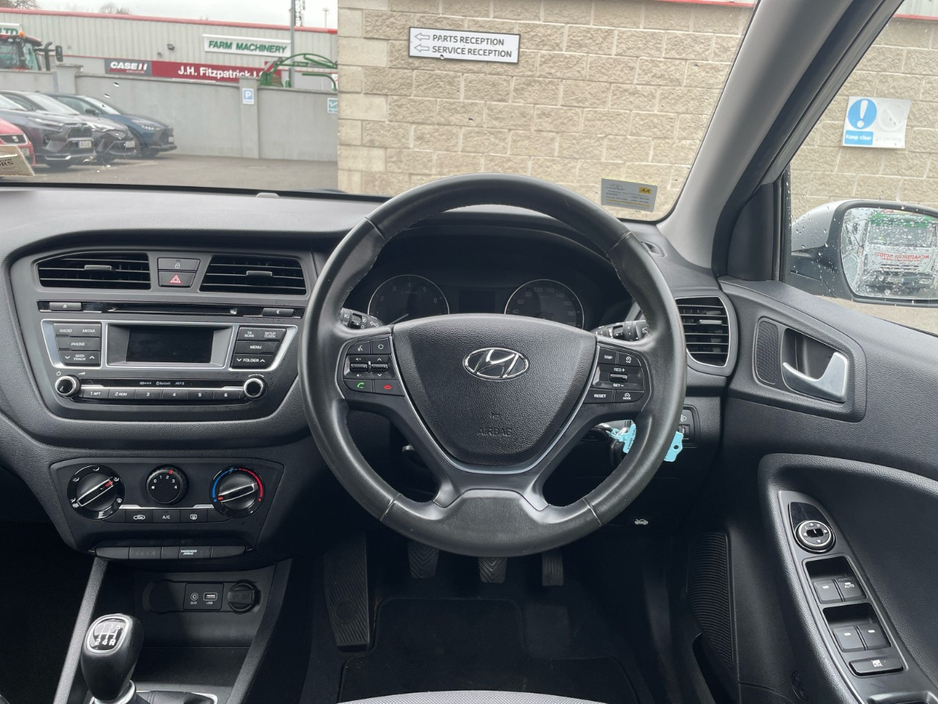 2017 Hyundai i20 - image 9