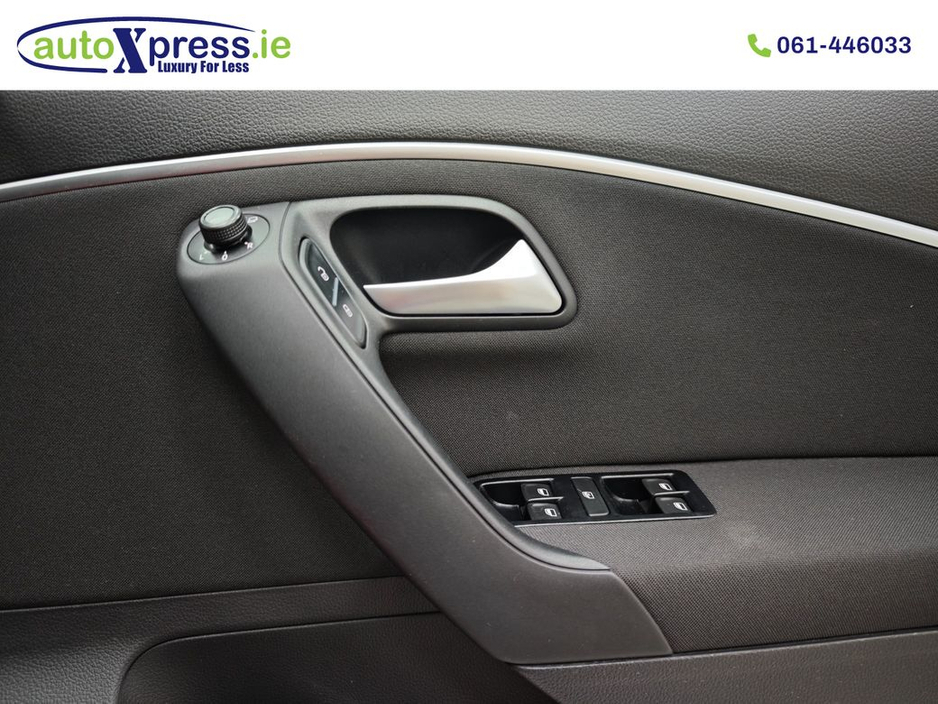 2017 Volkswagen Polo - image 27