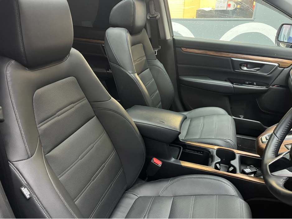 2019 Honda CR-V €27950 2019 HONDA CR-V HYBRID MASTERPIECE 2.0 AUTOMATIC / ELECTRIC MEMORY & HEATED SEATS / REVERSE CAMEAR / CRUISE CONTROL €27,950