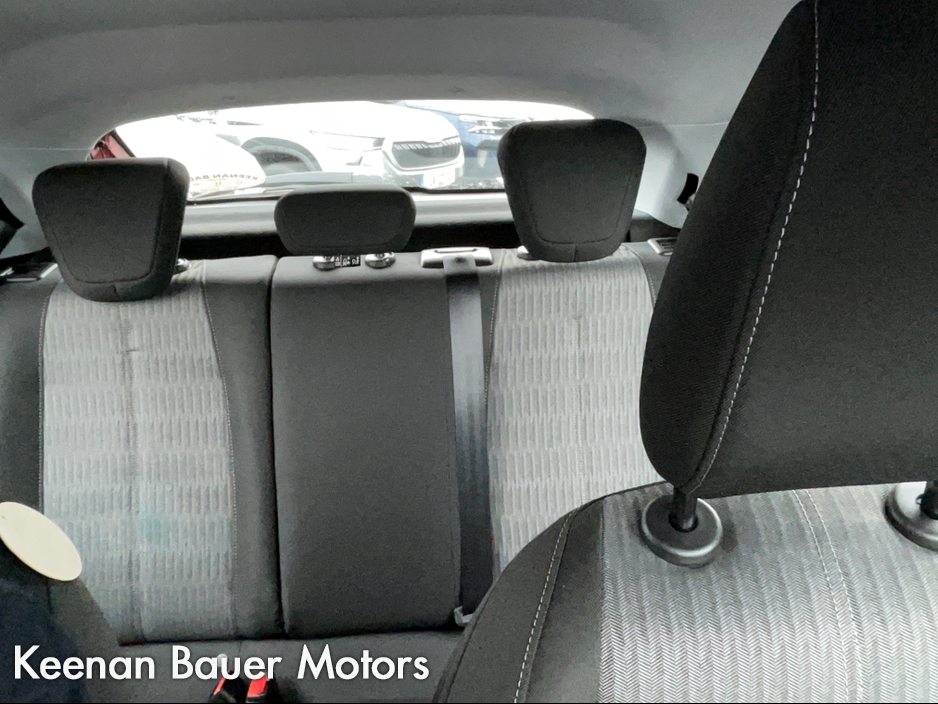 2020 Opel Corsa - image 19