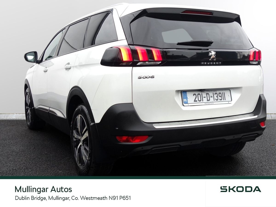 2020 Peugeot 5008 - image 12
