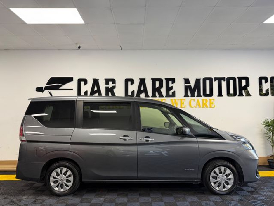 2021 Nissan Serena - image 3