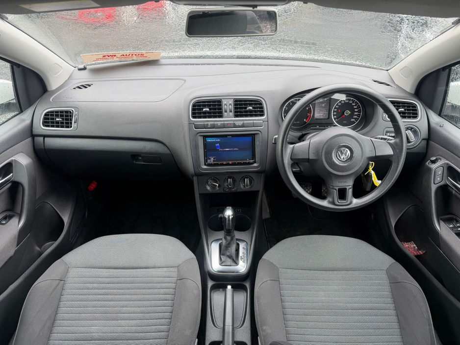 2012 Volkswagen Polo - image 13
