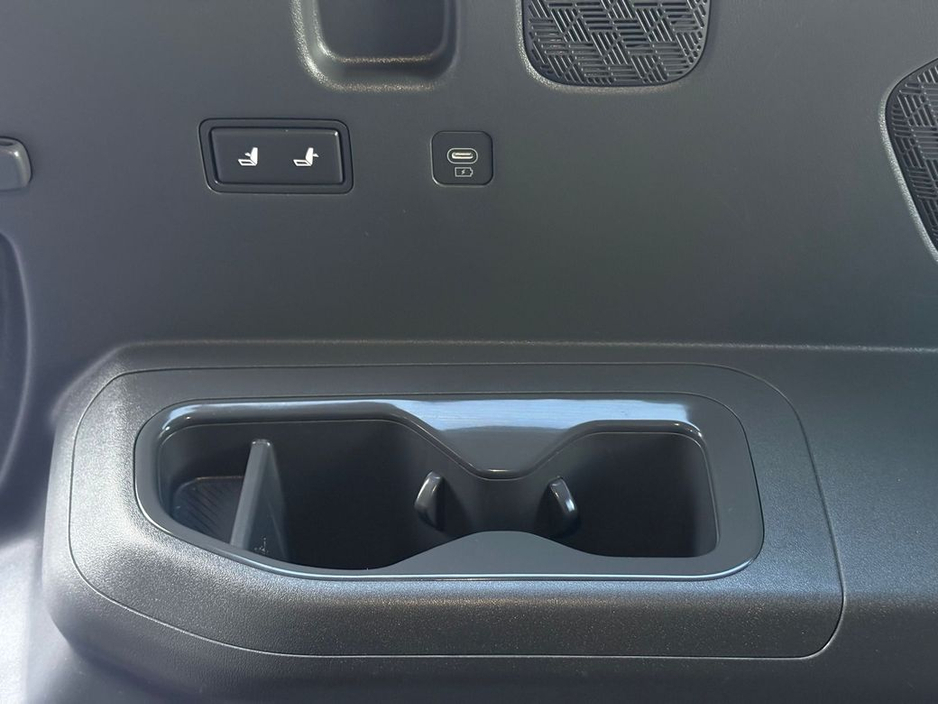 2026 Kia EV9 - image 34