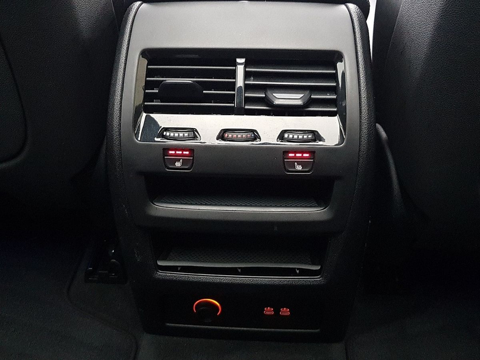 2025 BMW X5 - image 25