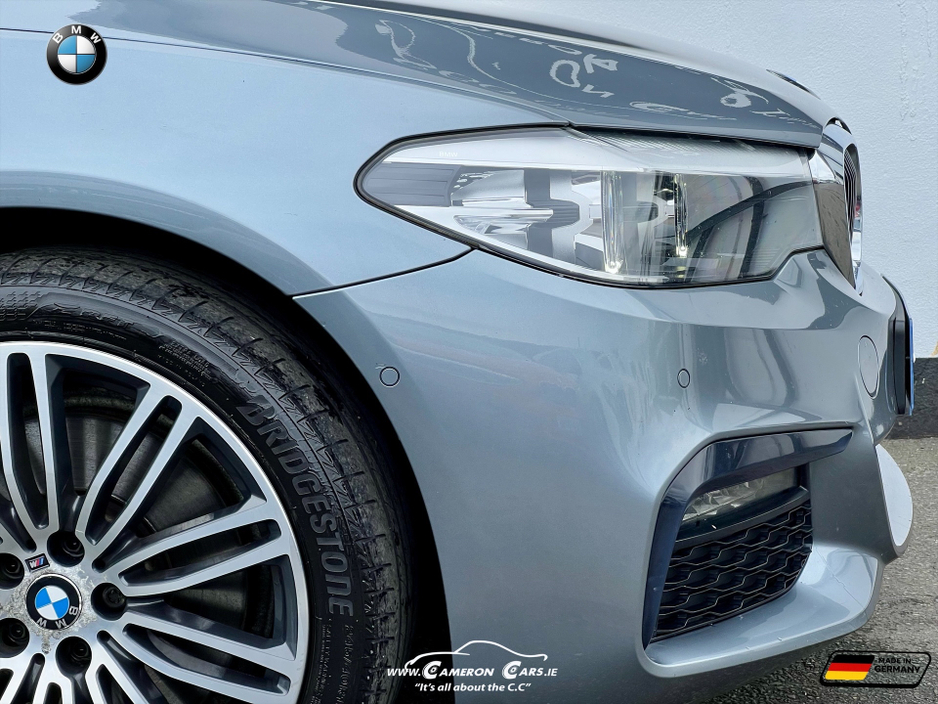 2019 BMW 5 Series - image 32