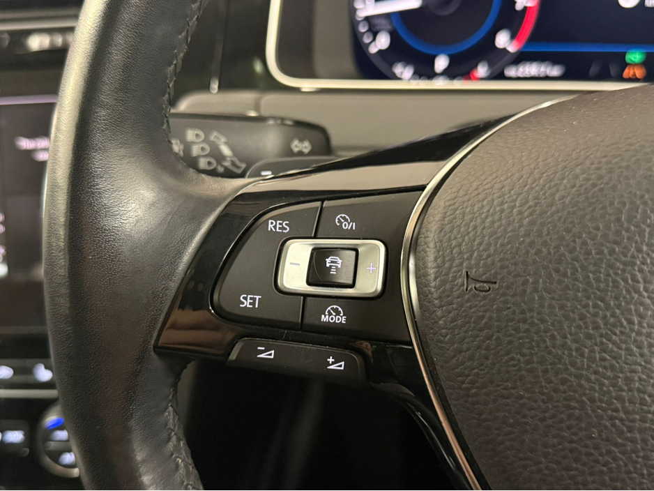 2018 Volkswagen Golf - image 19