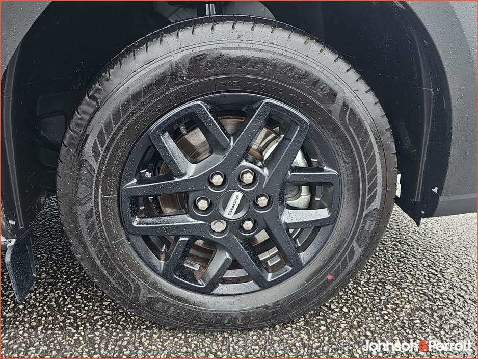 2026 Ford Transit Custom - image 9