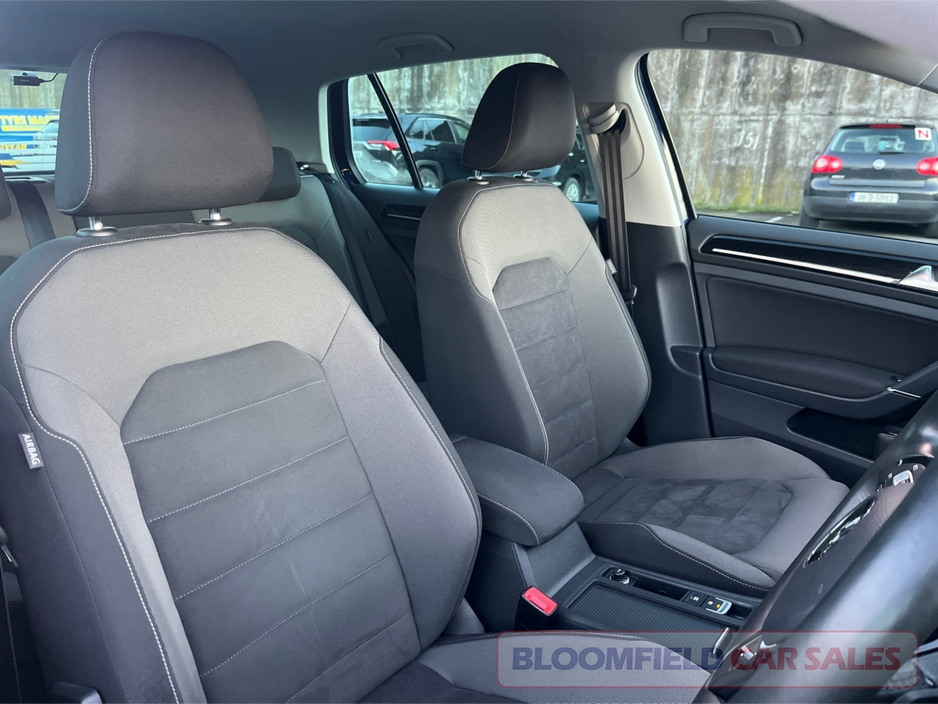 2017 Volkswagen Golf HIGHLINE , AUTO // LOW MILEAGE €17,950