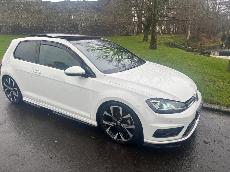 2017 Volkswagen Golf 2.0 TDI R-LINE EDITION 3DR WITH S/R €12,995