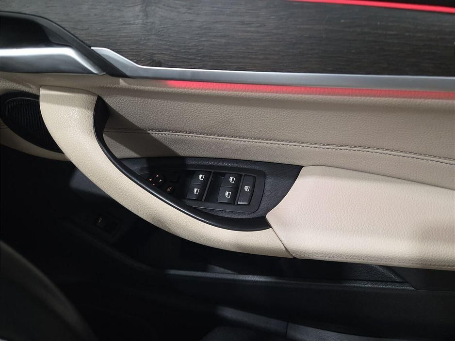 2022 BMW X1 - image 23