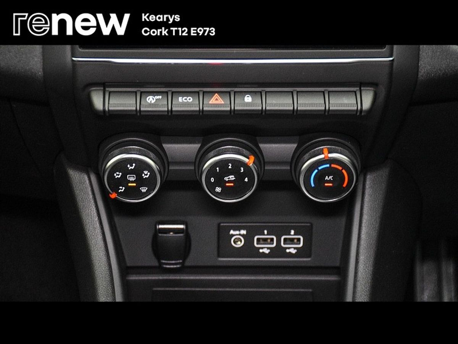 2022 Renault Captur - image 31