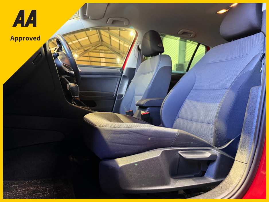 2018 Volkswagen Golf - image 14