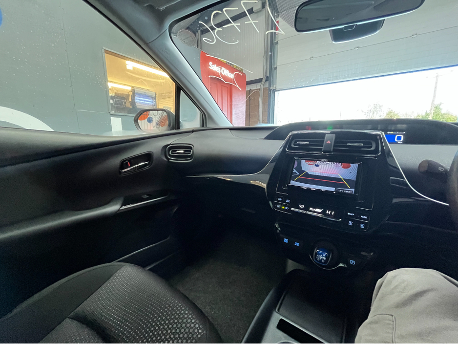 2022 Toyota Prius 2022 TOYOTA PRIUS S 1.8 AUTOMATIC / CRUISE CONTROL / REVERSE CAMERA AND MORE