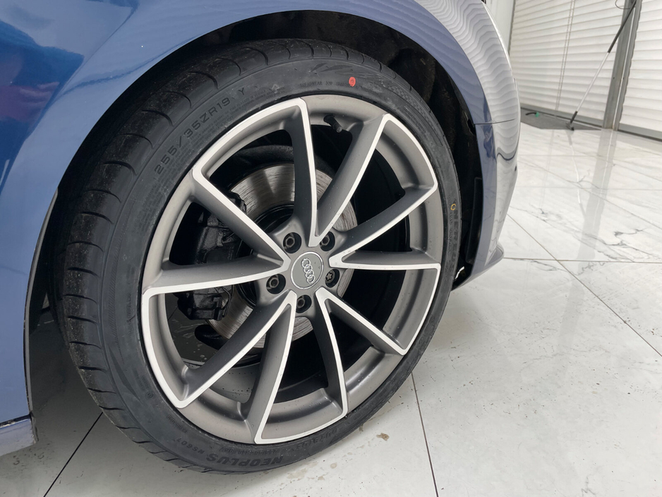 2016 Audi A4 - image 9